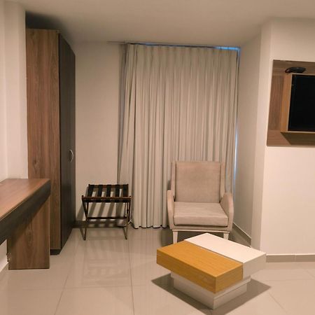 Hotel Quarta Avenida Montería Eksteriør bilde