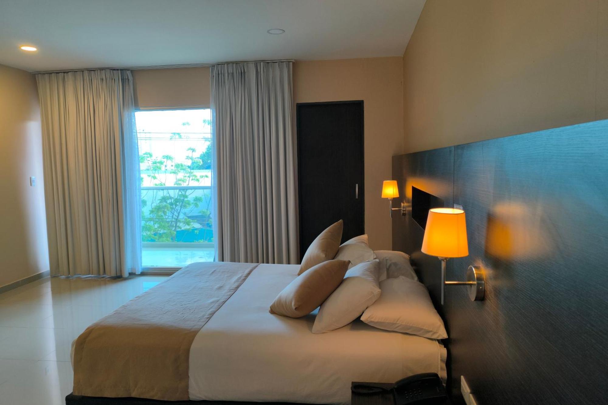 Hotel Quarta Avenida Montería Eksteriør bilde