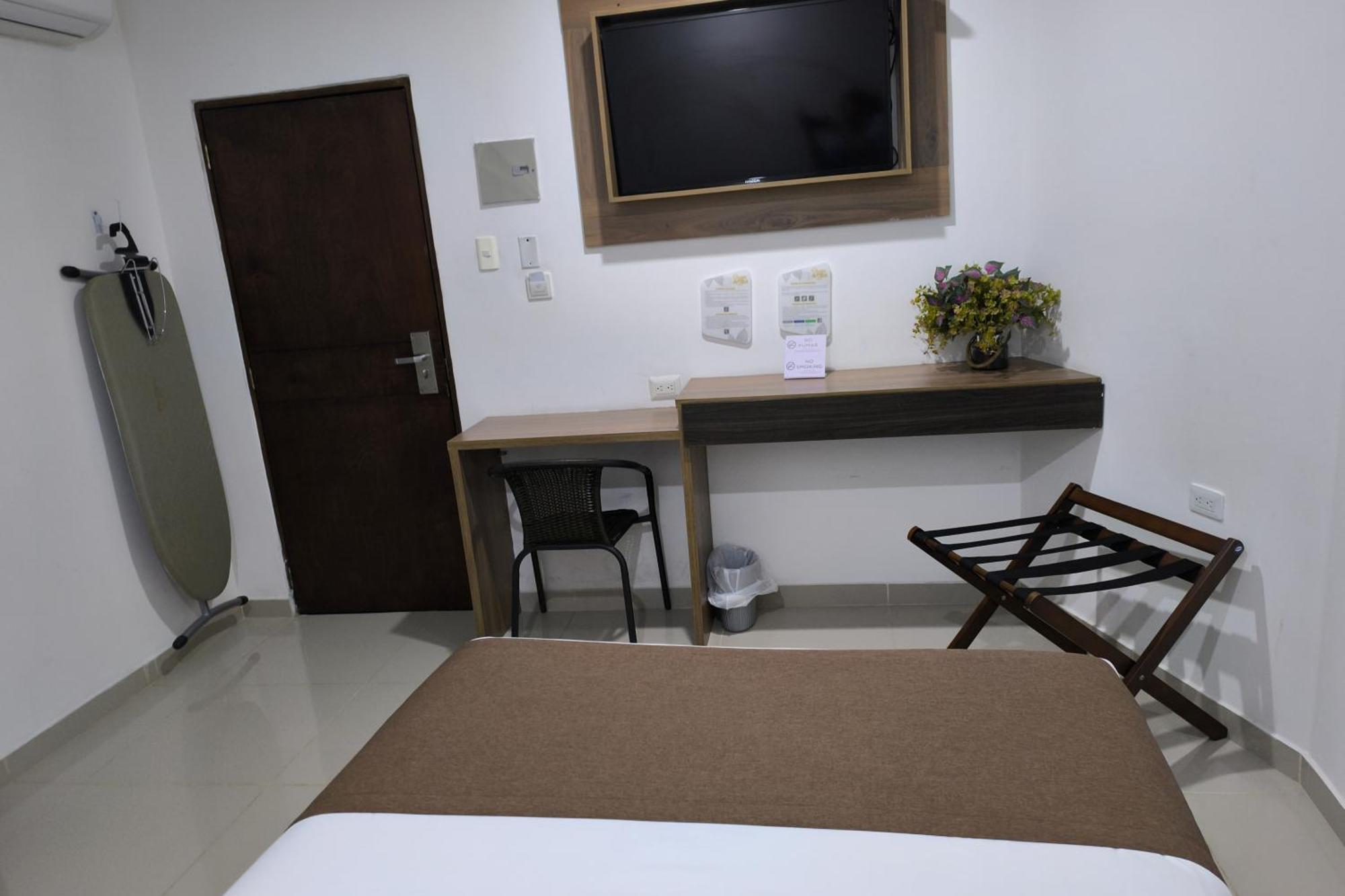 Hotel Quarta Avenida Montería Eksteriør bilde