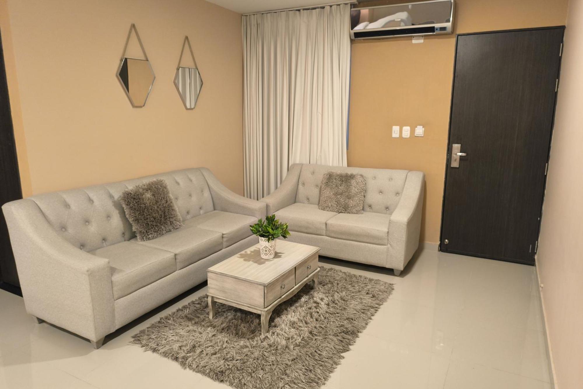 Hotel Quarta Avenida Montería Eksteriør bilde