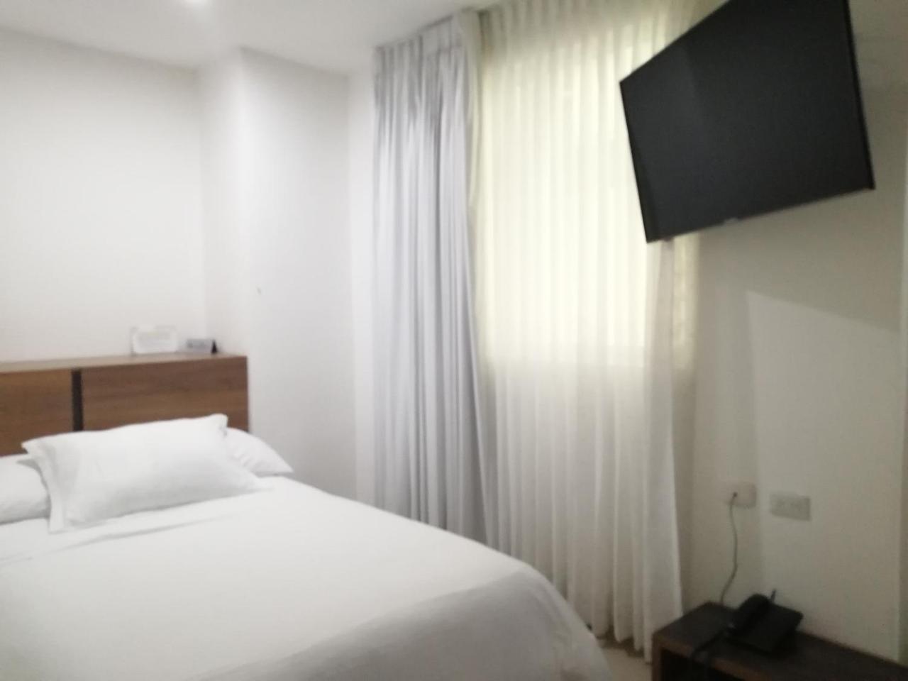 Hotel Quarta Avenida Montería Eksteriør bilde